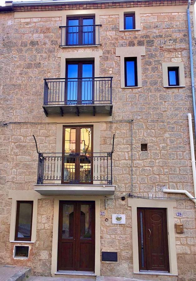 La Casa Del Borgo Bed & Breakfast Petralia Soprana Exterior foto